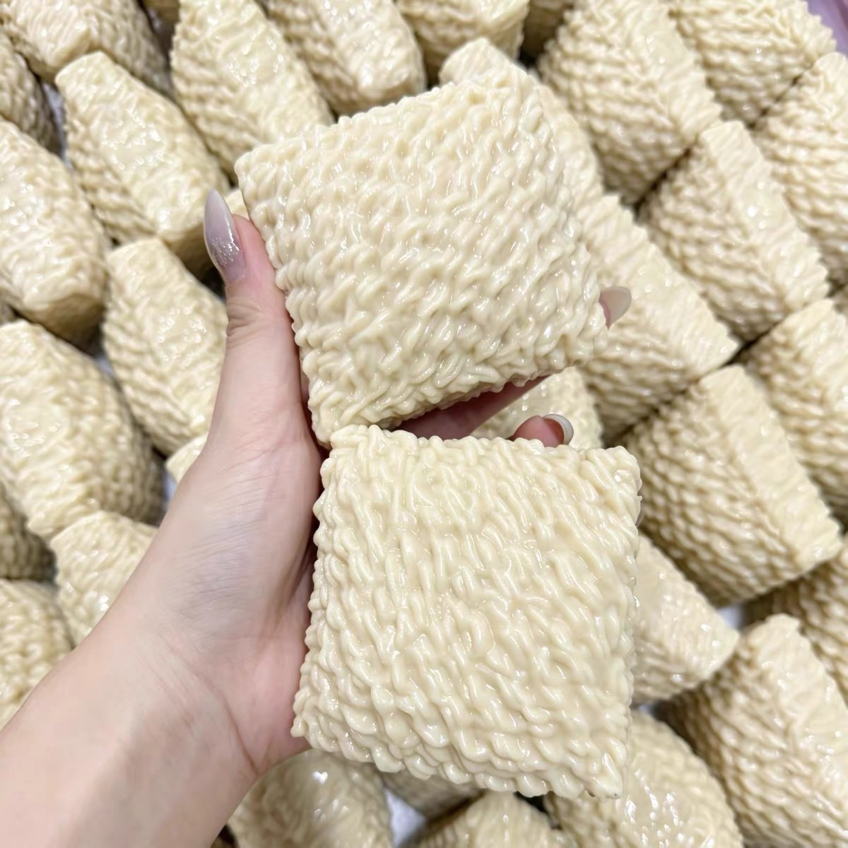 Pelota Antiestrés de Fideos Fr - Novelty Gifts reseña y precio